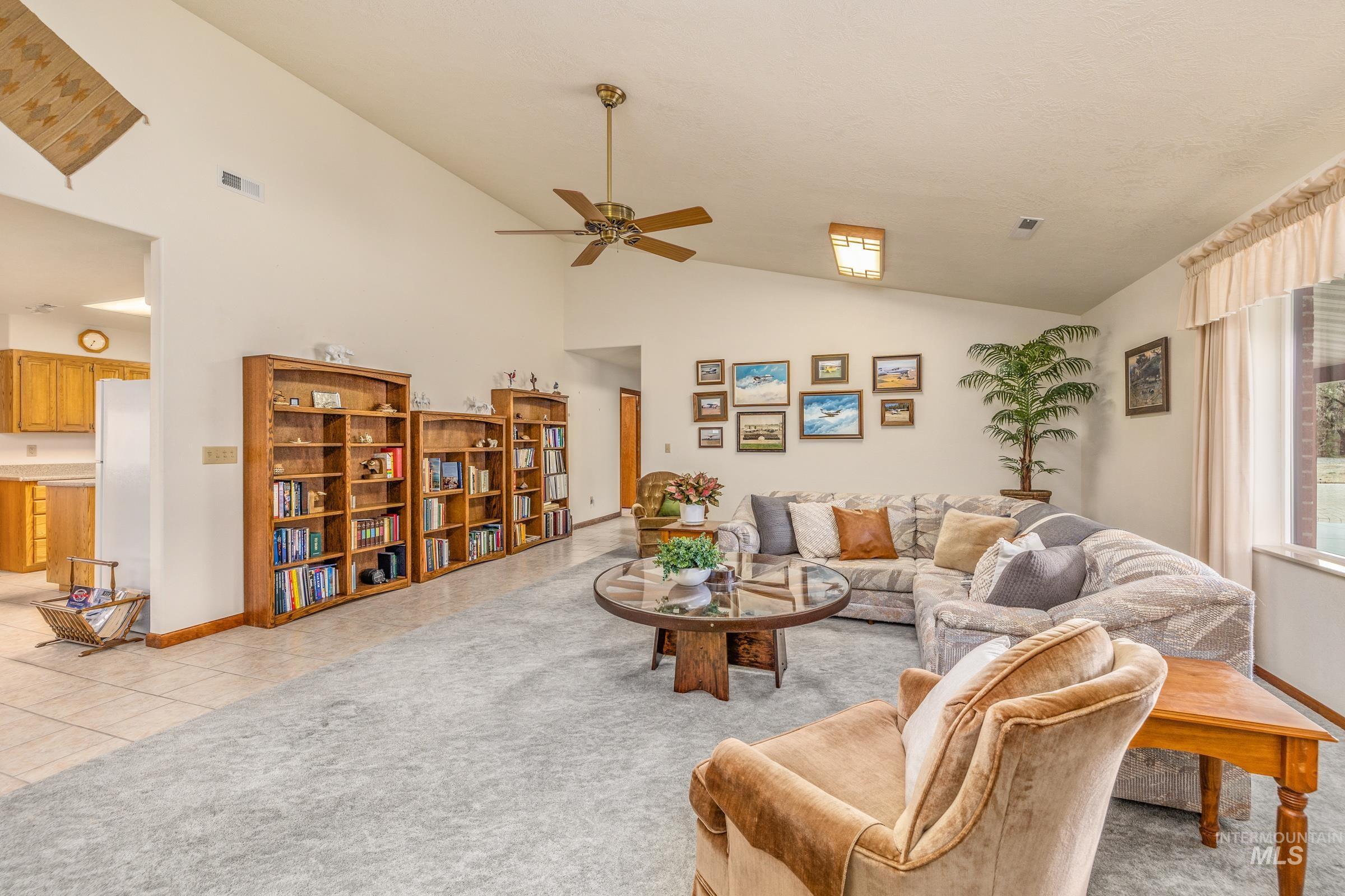 10514 Airpark Loop Property Photo 25