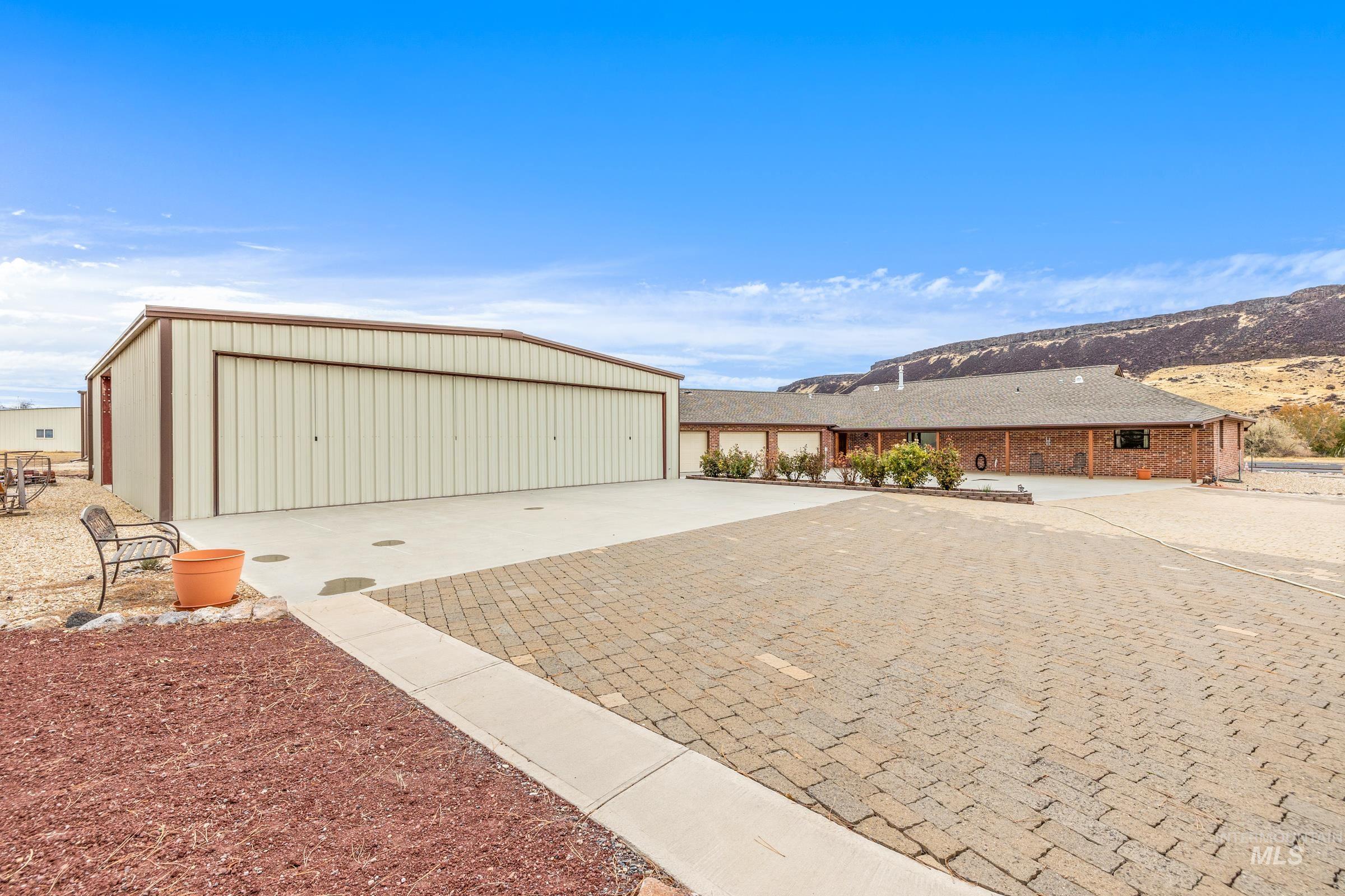 10514 Airpark Loop Property Photo 36