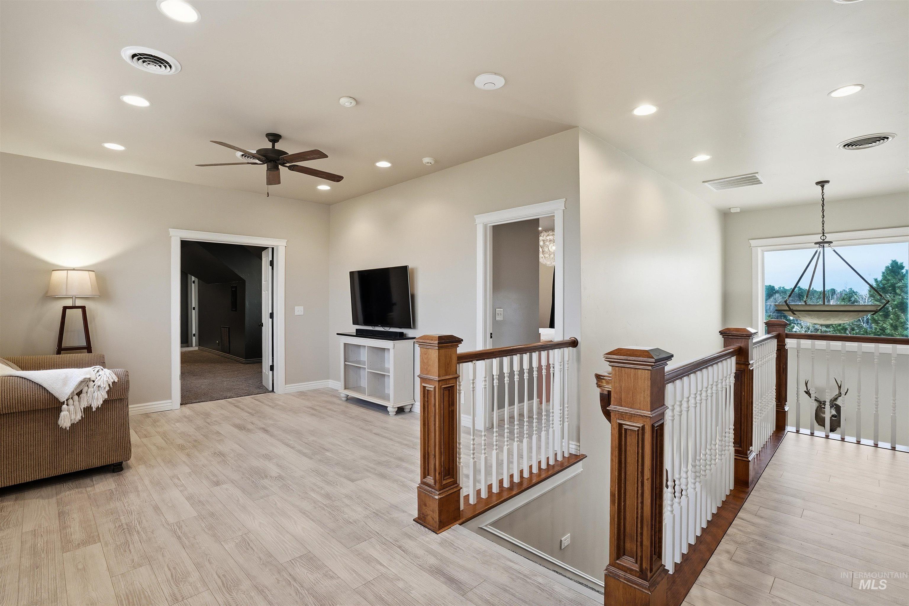 978 S 1200 E Property Photo 26