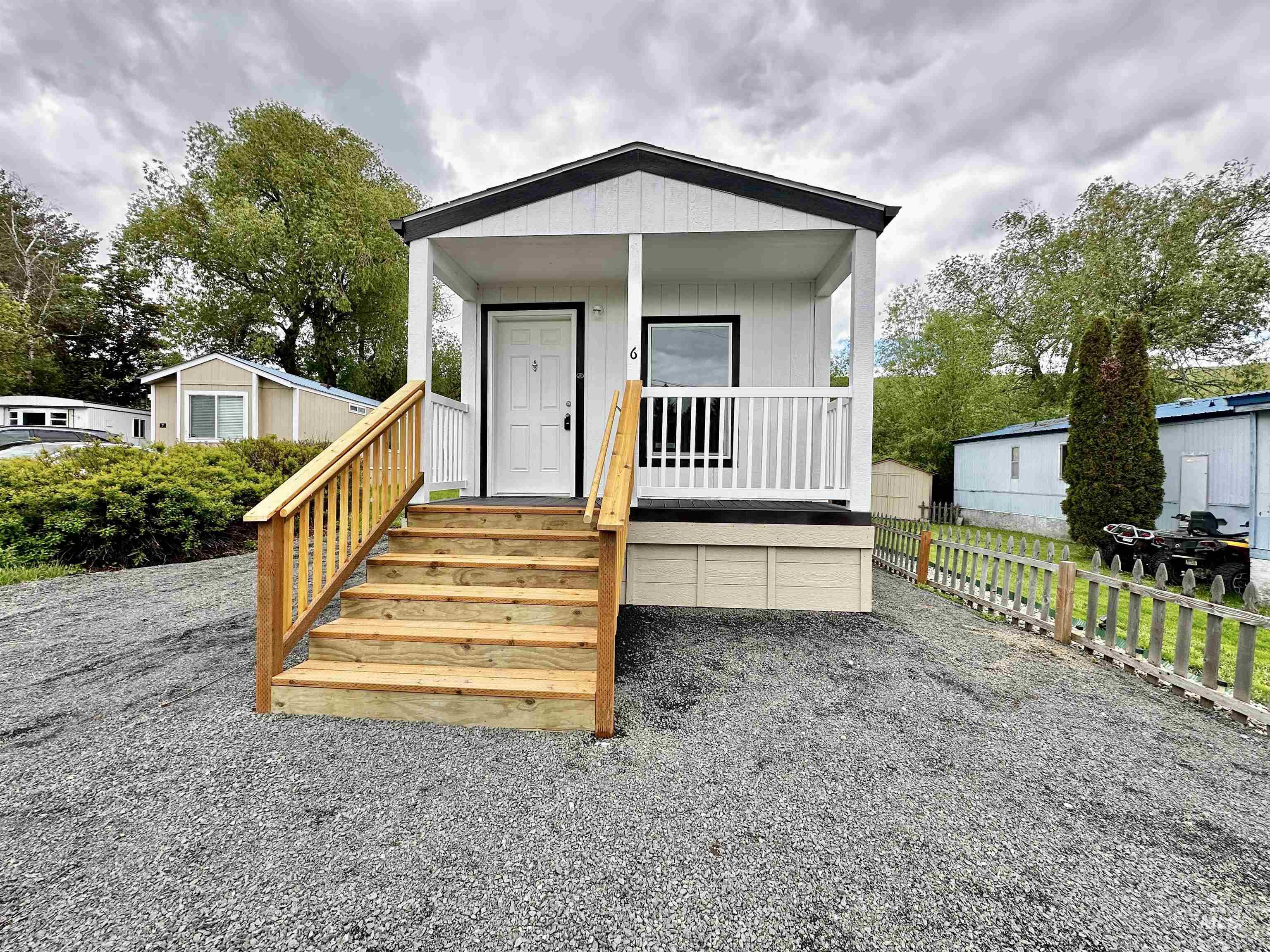 1025 Eid Rd #6 Property Photo 2