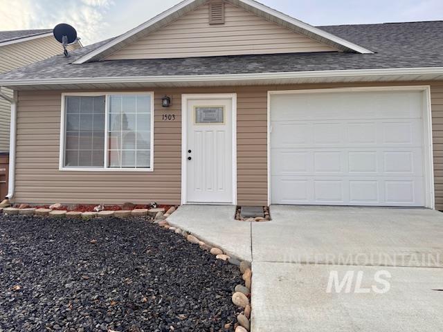 1503 Old Maple Dr Property Photo 1