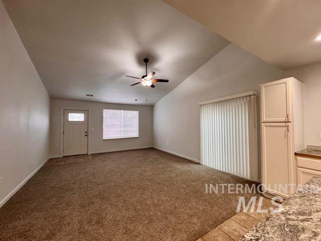 1503 Old Maple Dr Property Photo 4