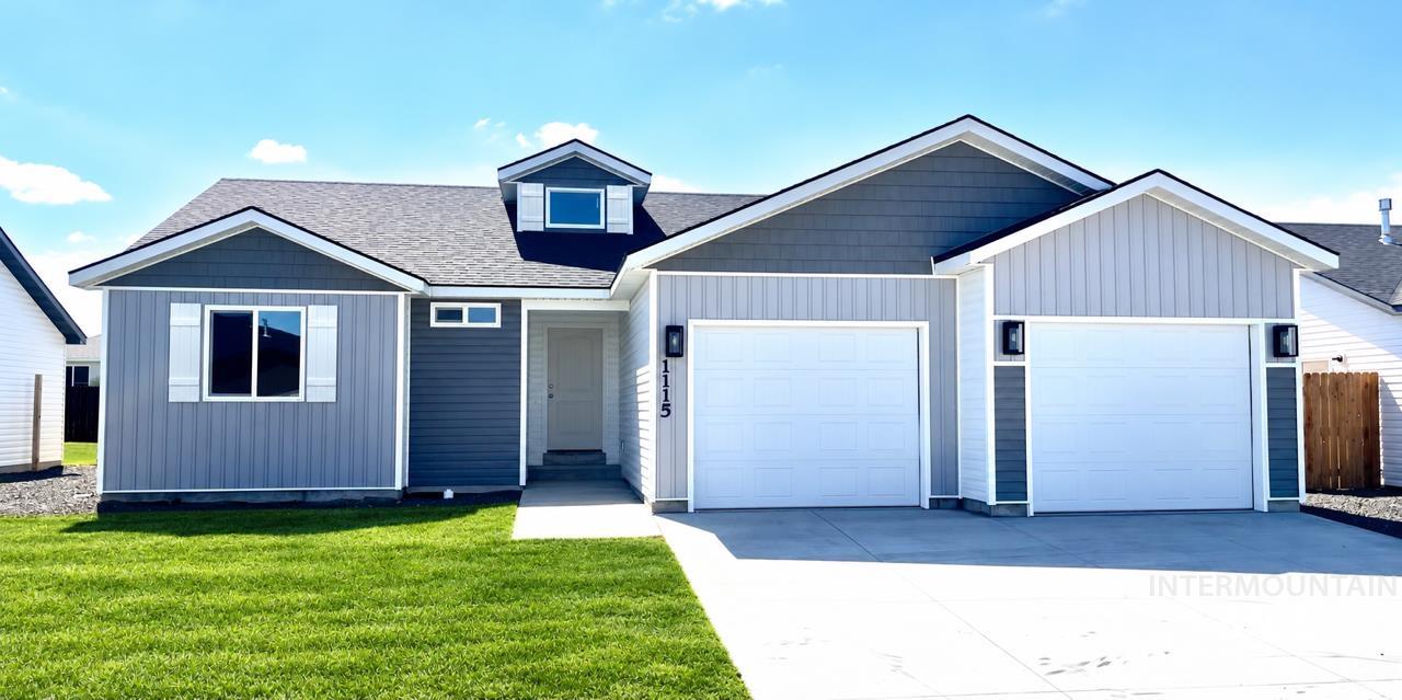 1115 Meadow Lake Loop Property Photo 1