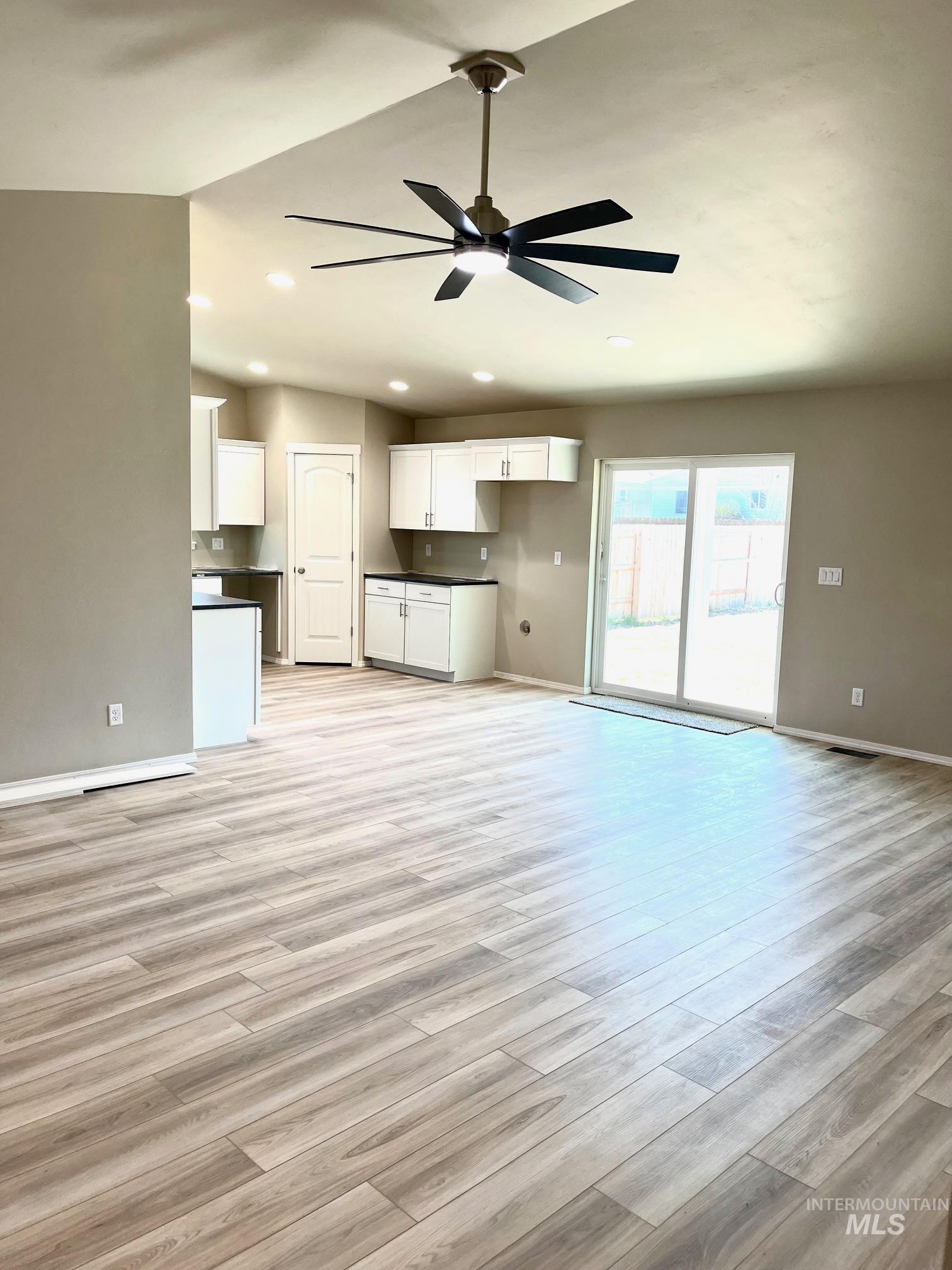 1115 Meadow Lake Loop Property Photo 6