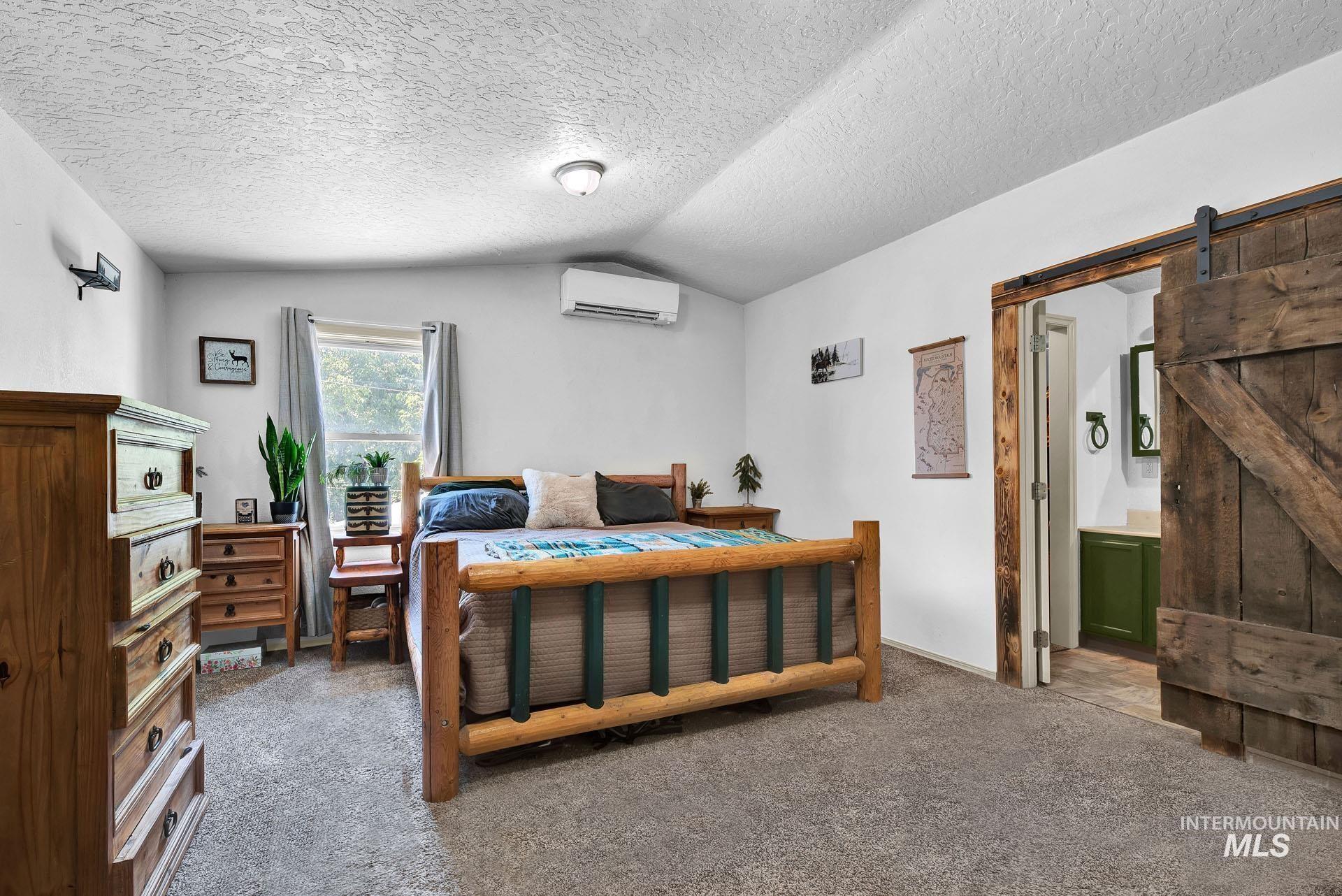 16985 Garnet Rd Property Photo 19