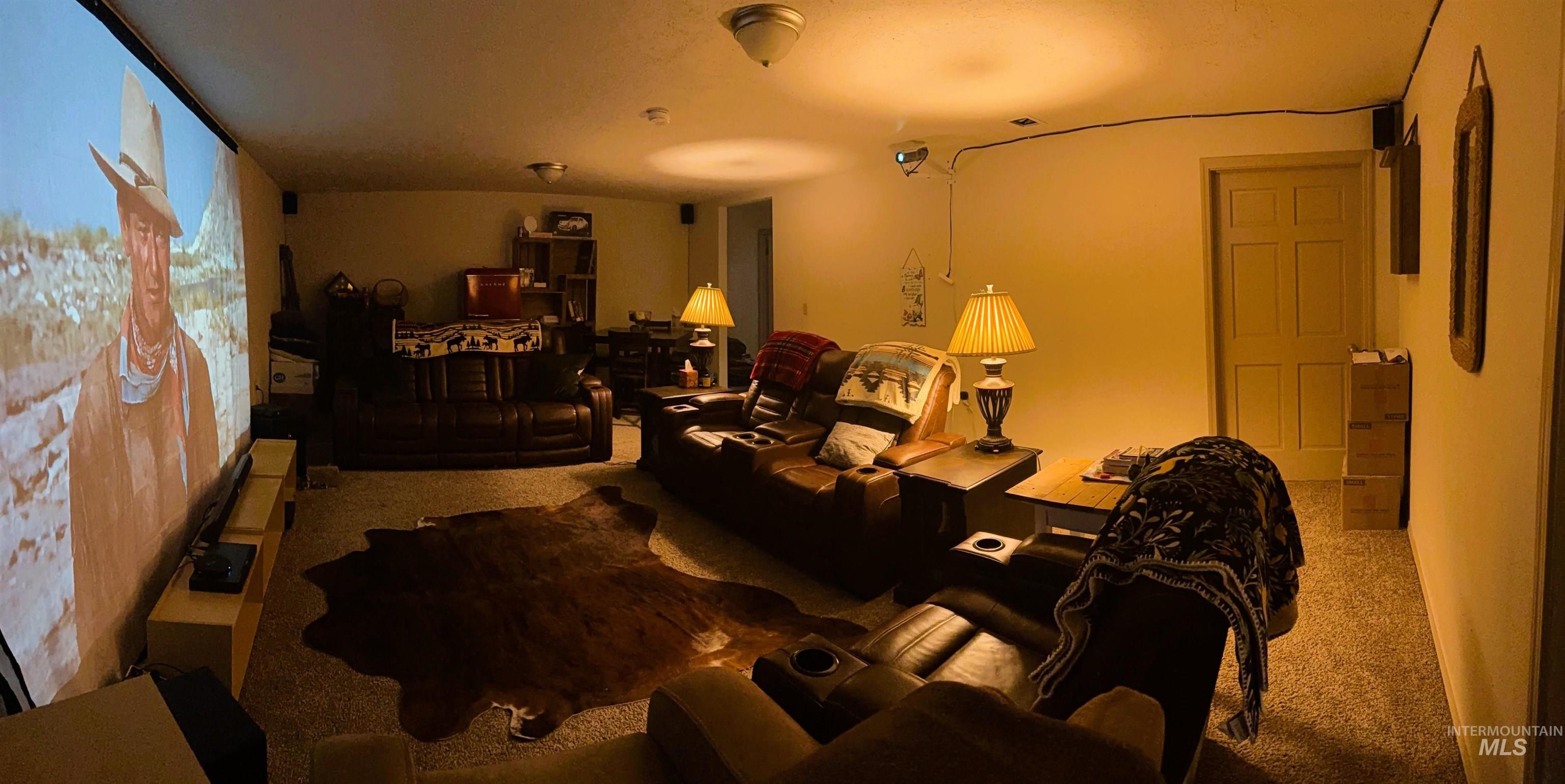 16985 Garnet Rd Property Photo 27