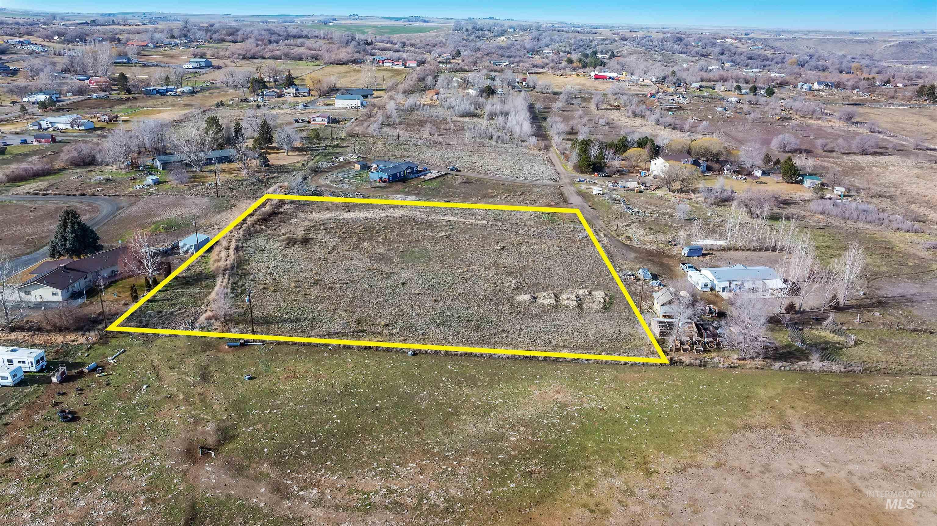 1221 E 4356 N Property Photo 10