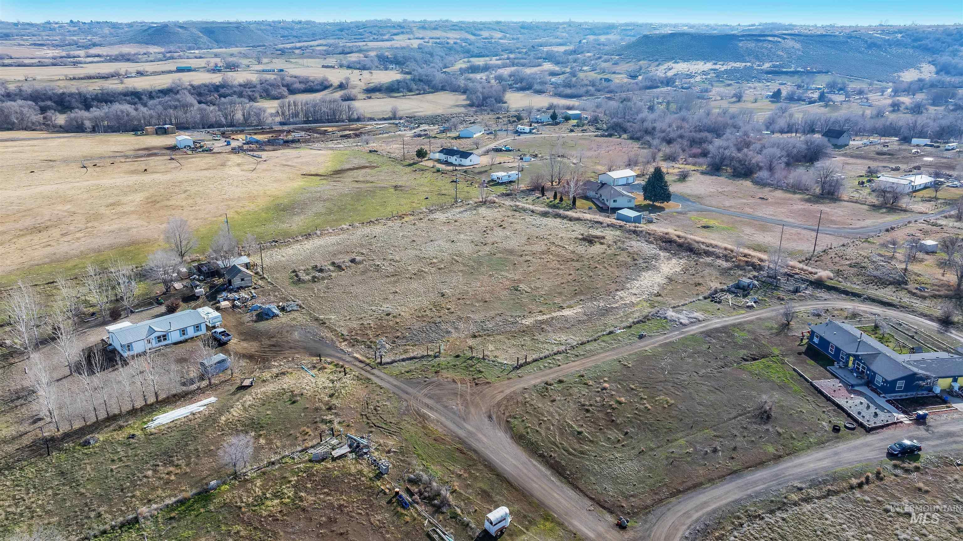 1221 E 4356 N Property Photo 21