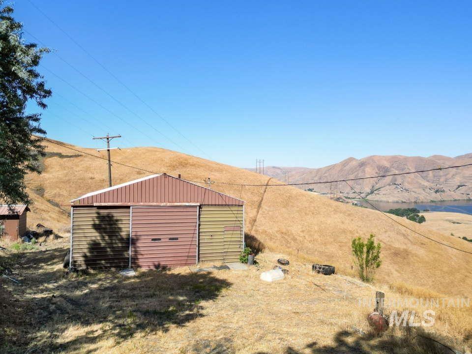 2026 Silcott Hills Road Property Photo 5
