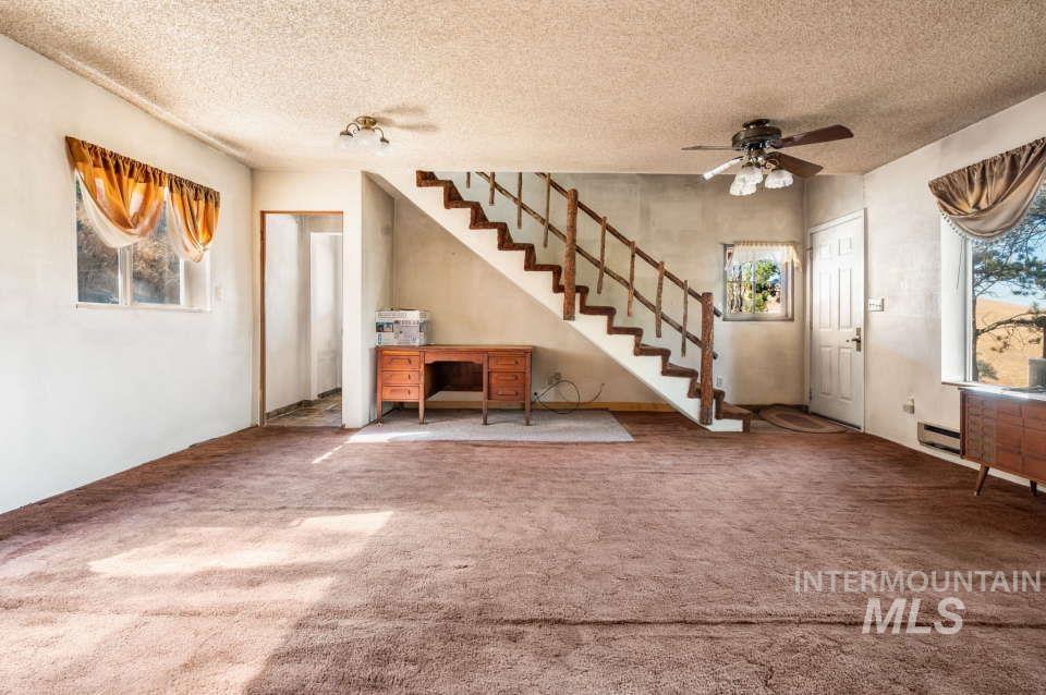 2026 Silcott Hills Road Property Photo 7