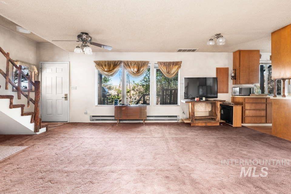 2026 Silcott Hills Road Property Photo 8