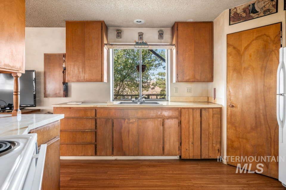 2026 Silcott Hills Road Property Photo 12
