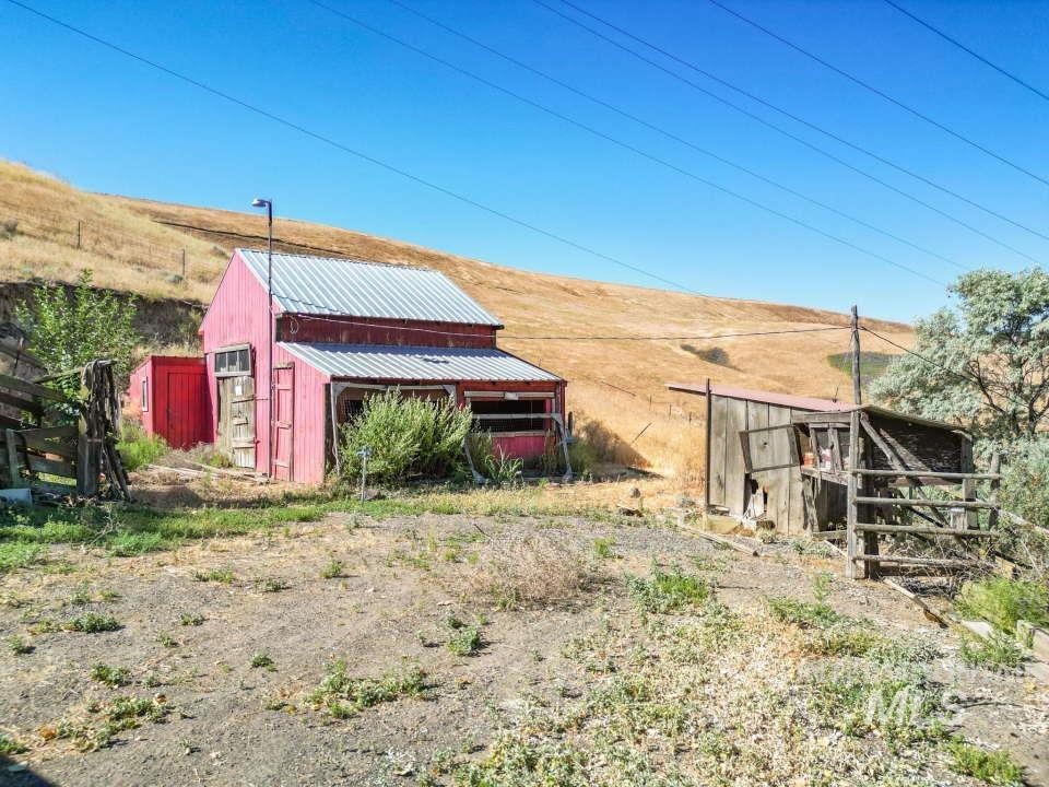 2026 Silcott Hills Road Property Photo 23
