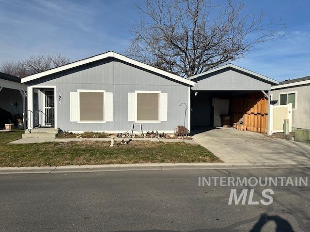656 Liberty Ln Property Photo 1