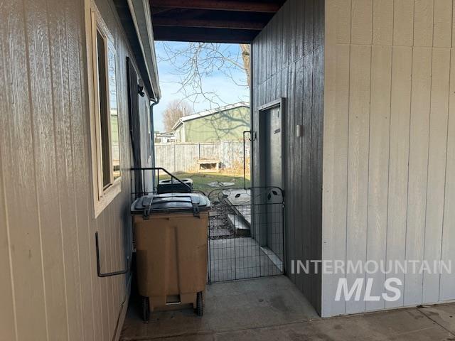 656 Liberty Ln Property Photo 4