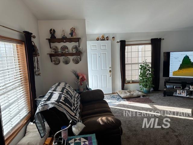 656 Liberty Ln Property Photo 14