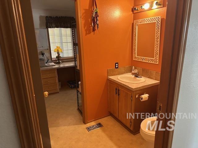 656 Liberty Ln Property Photo 27