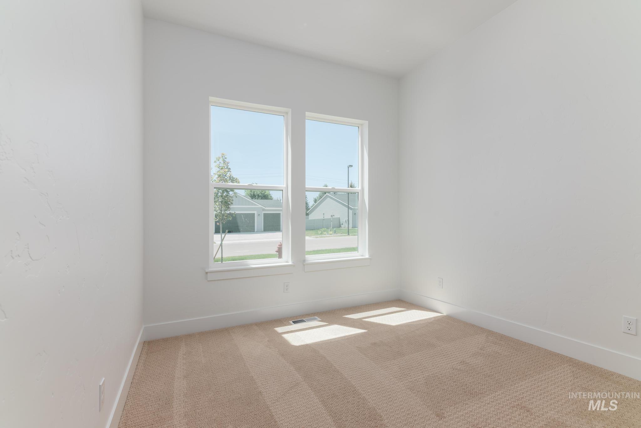 1138 W Osceola St Property Photo 23