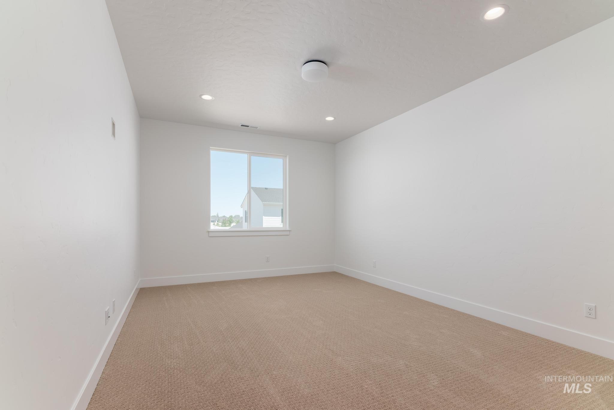 1138 W Osceola St Property Photo 26