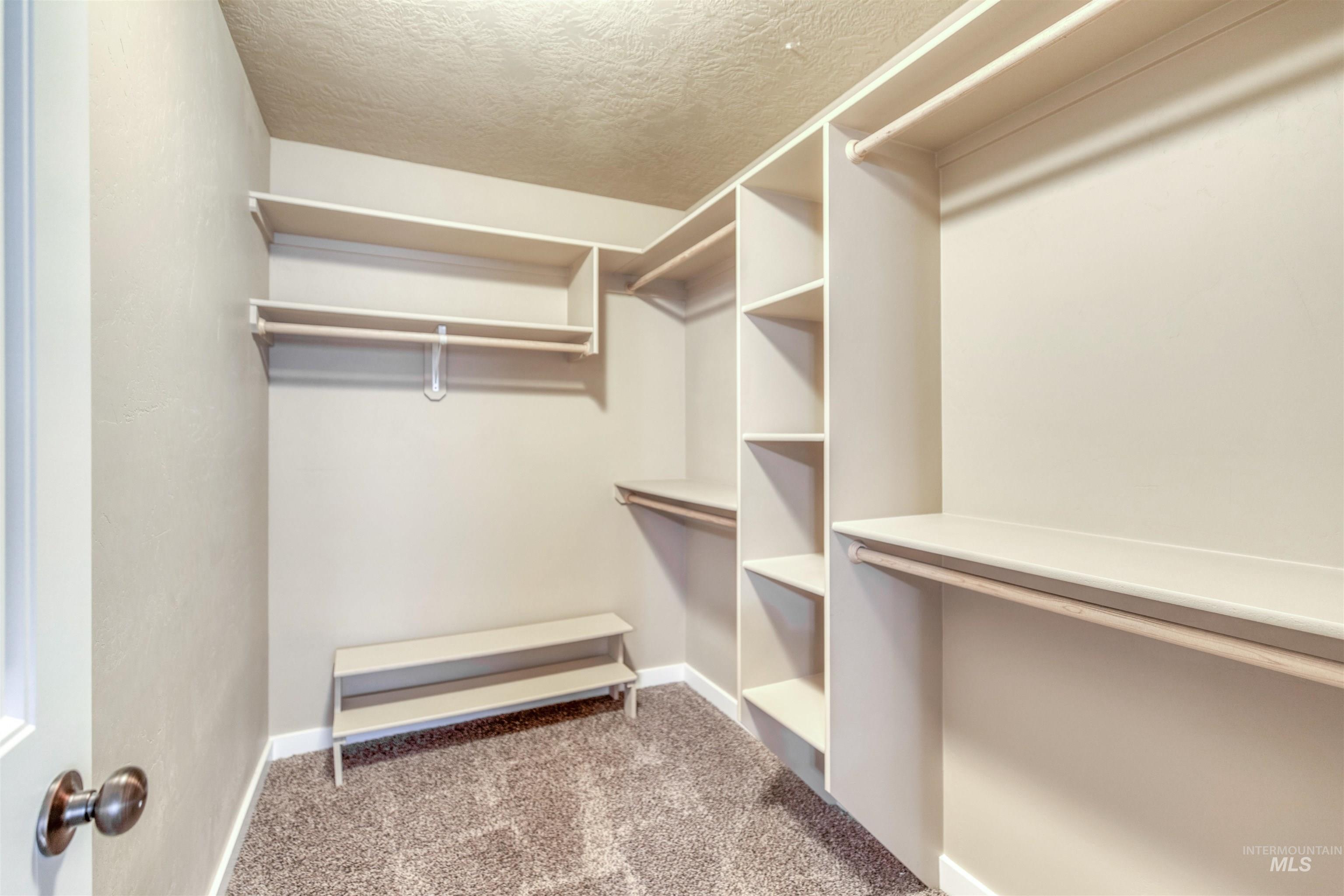 4470 S Axiom Ave Property Photo 15