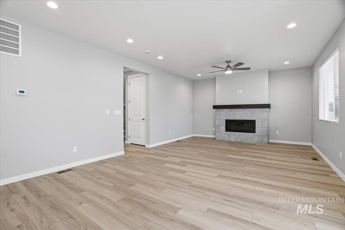 1216 Stirling Meadows Ct Property Photo 8