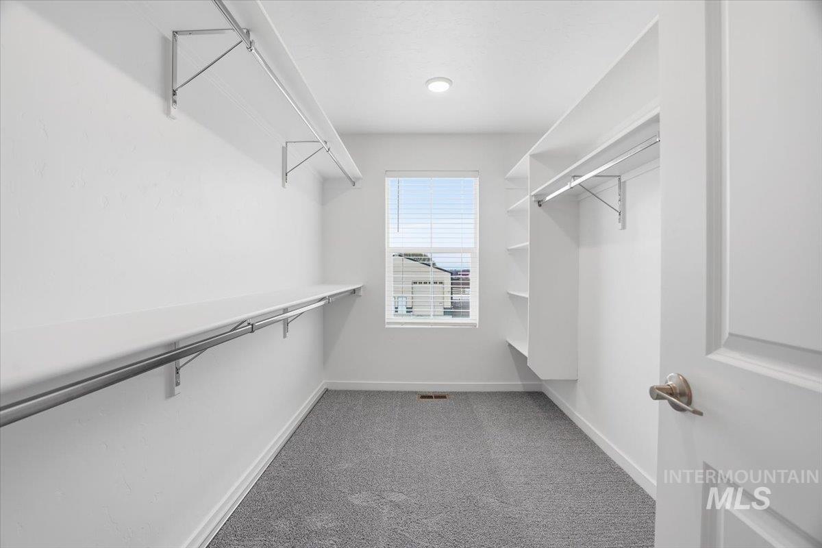 1216 Stirling Meadows Ct Property Photo 17