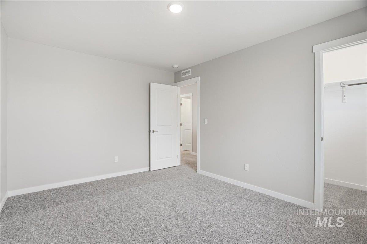 1216 Stirling Meadows Ct Property Photo 23