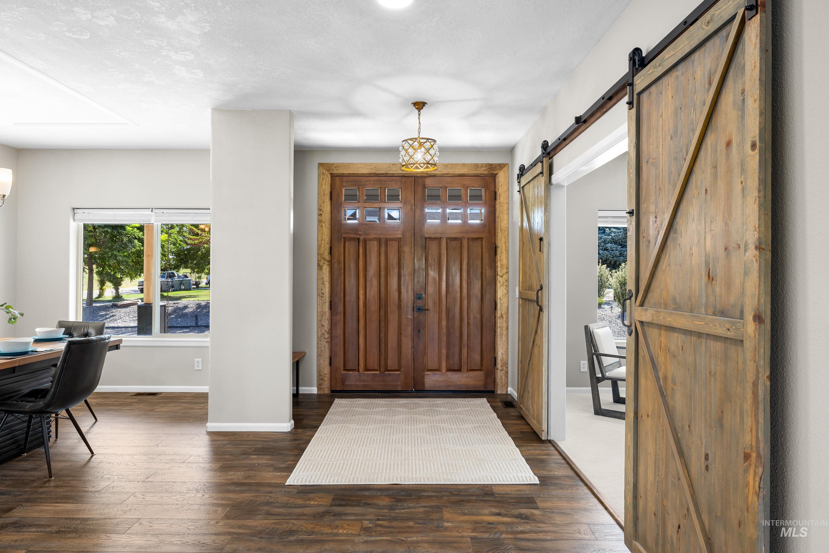 14119 Silver Ridge Rd Property Photo 6