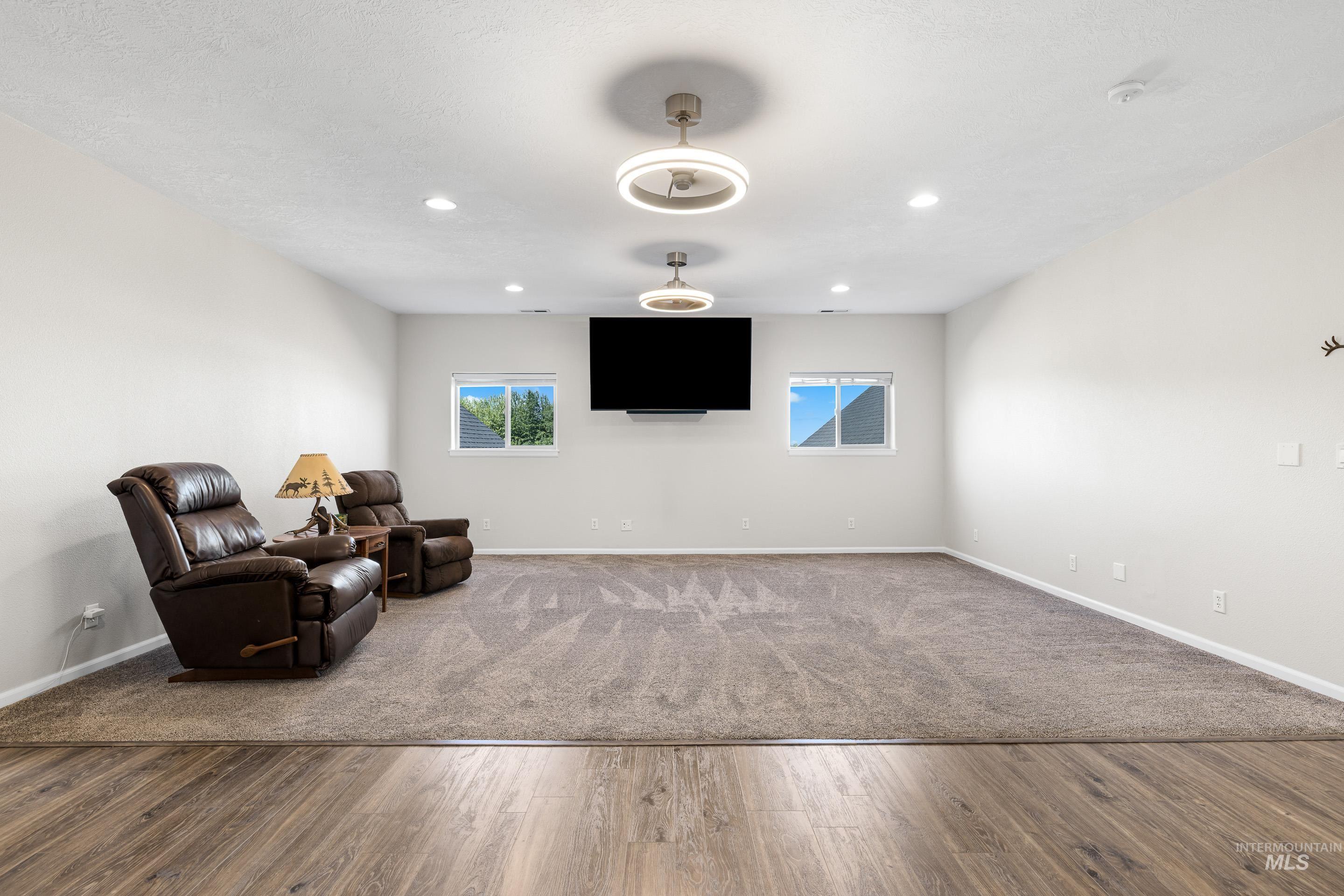 14119 Silver Ridge Rd Property Photo 28