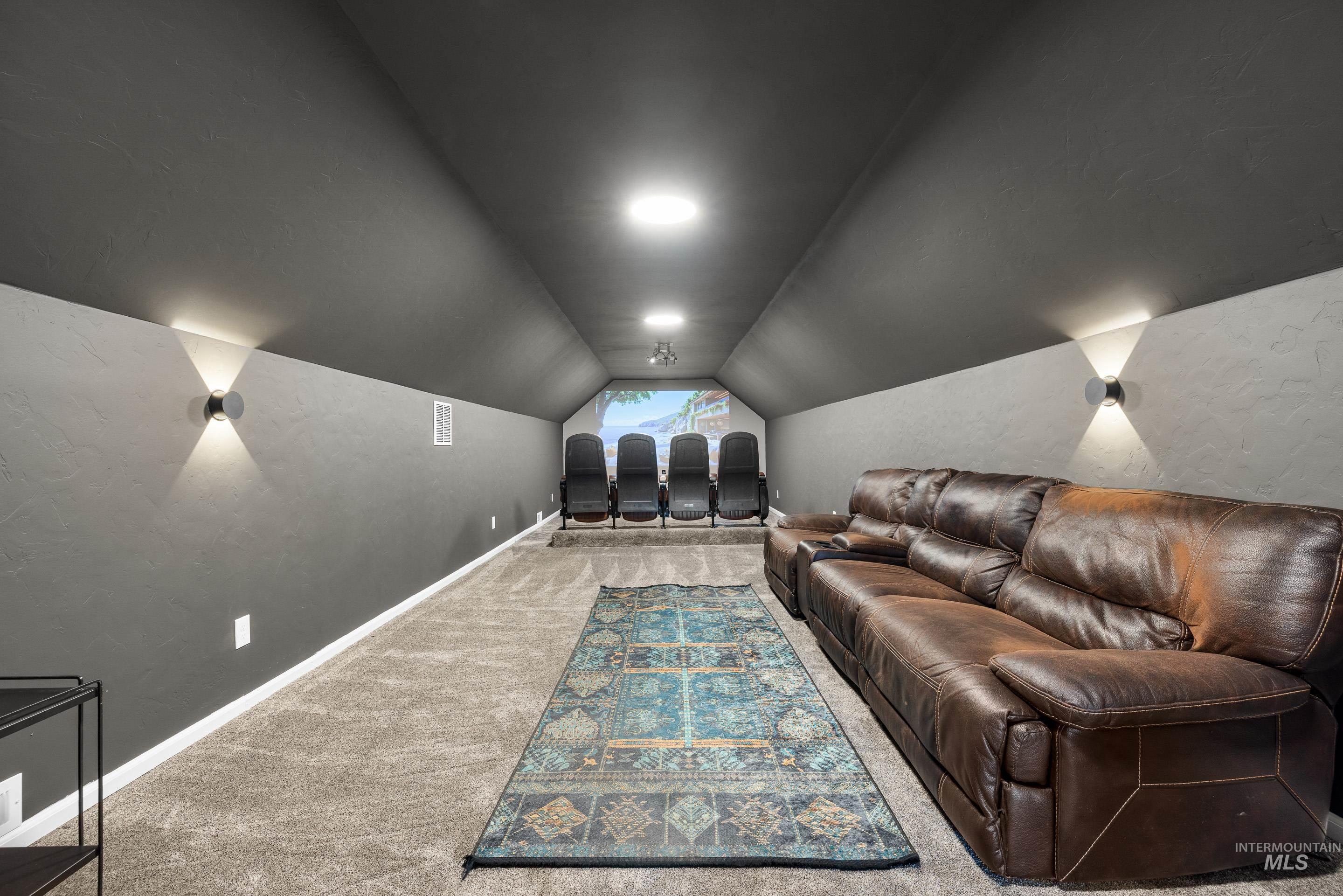 14119 Silver Ridge Rd Property Photo 35