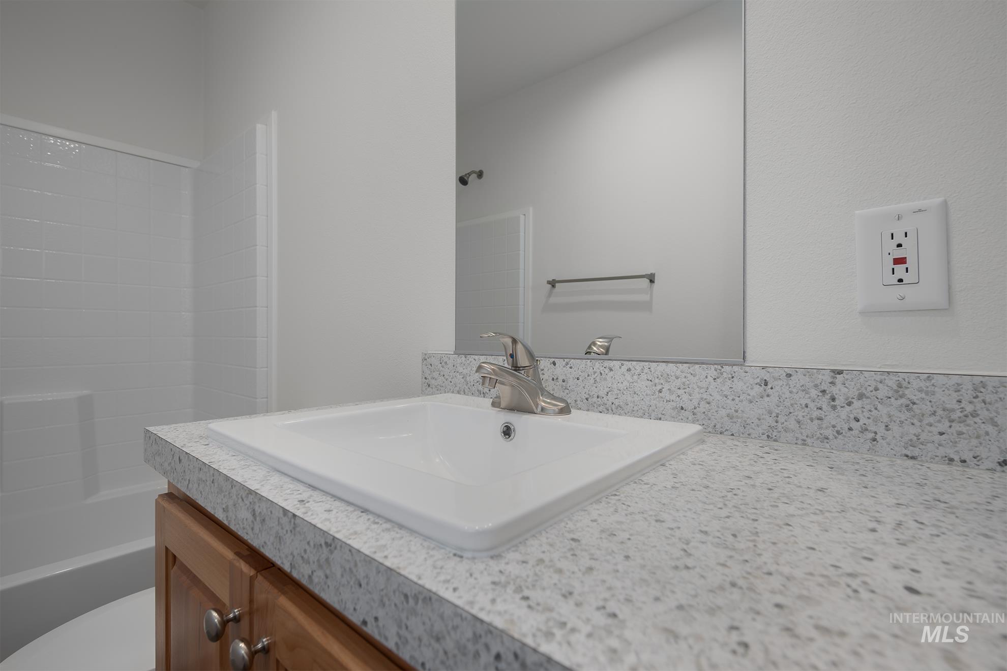 2750 Alden Rd #8 Property Photo 19