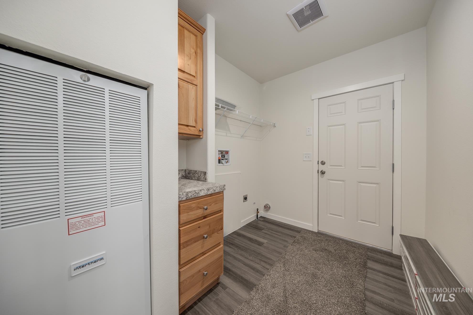 2750 Alden Rd #8 Property Photo 22