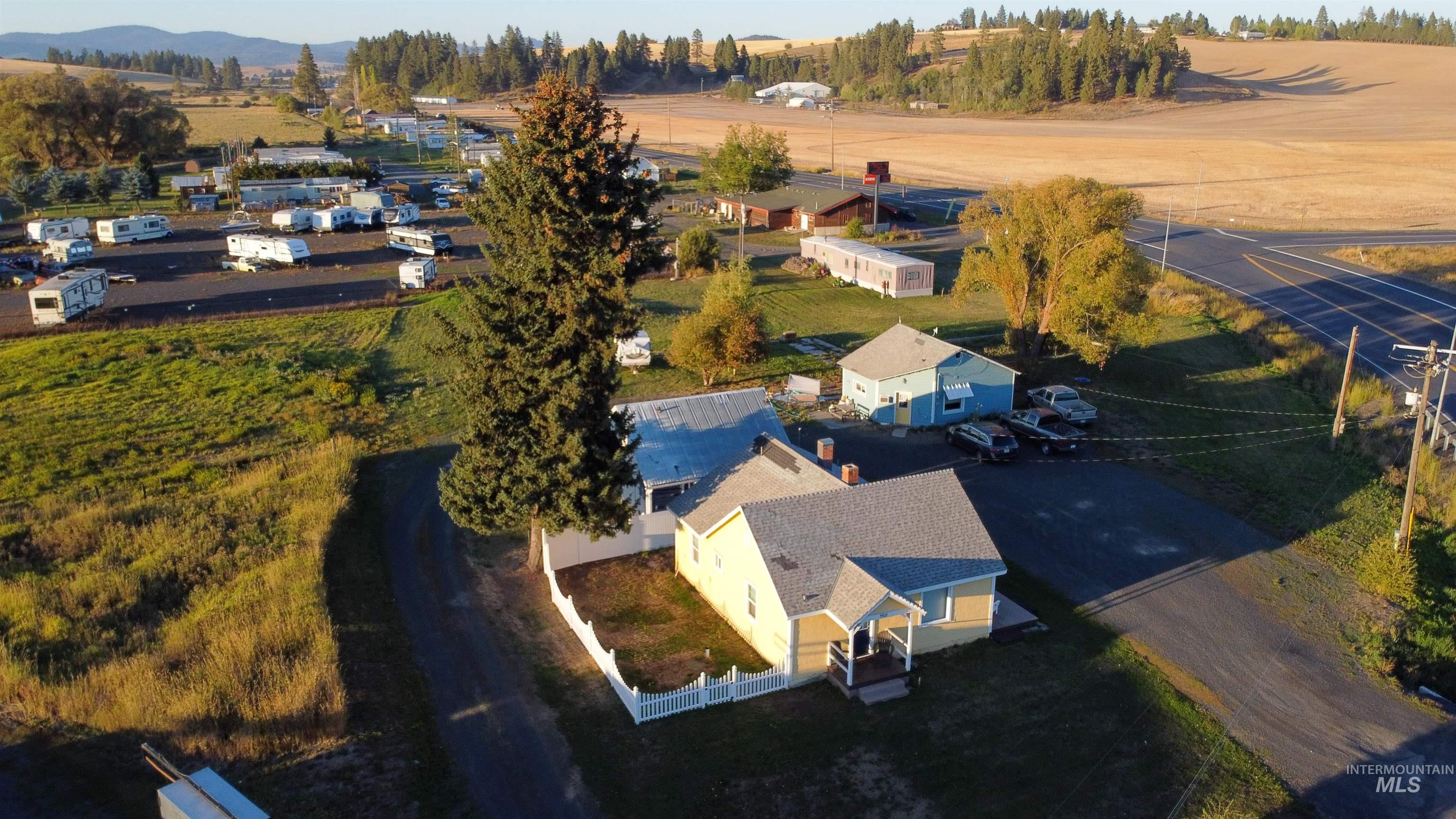 5513 N Hwy 95 Property Photo 4