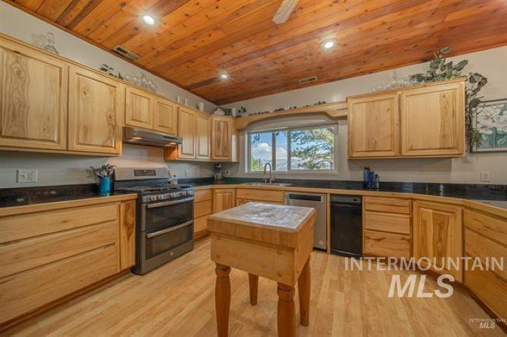 110 Pineway Lane Property Photo 9