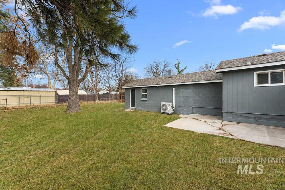 2022 S Latah St Property Photo 22