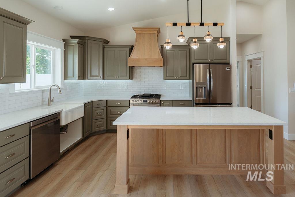 1396 Haizlee Way Property Photo 2