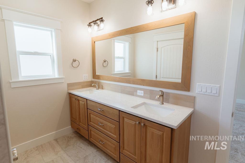 1396 Haizlee Way Property Photo 14