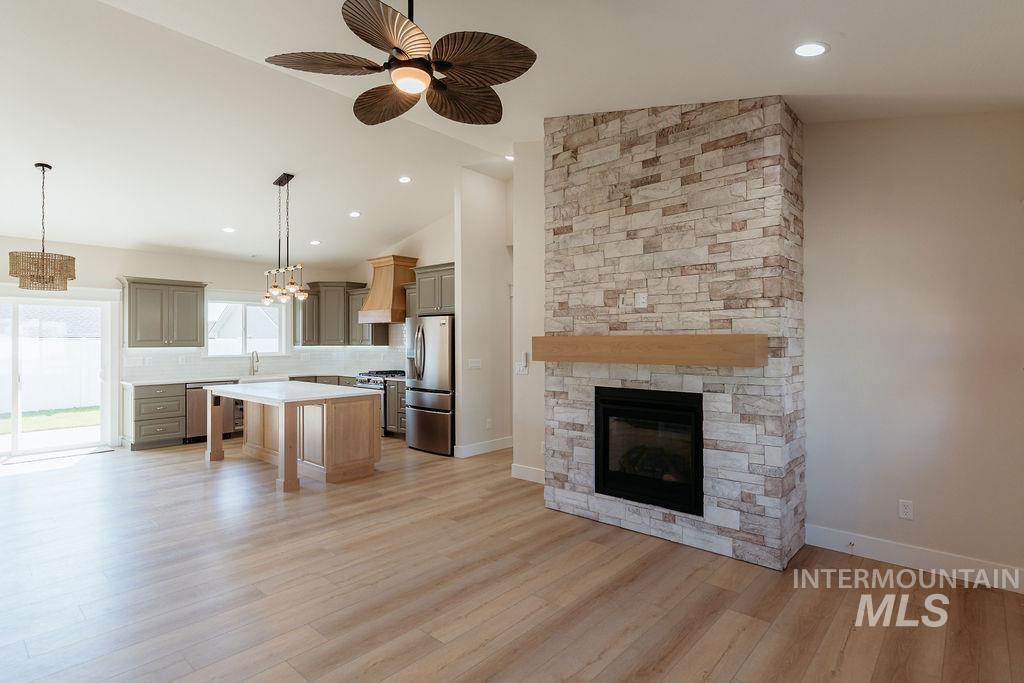 1396 Haizlee Way Property Photo 18