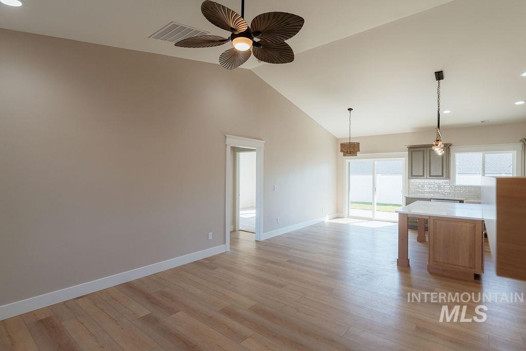 1396 Haizlee Way Property Photo 19