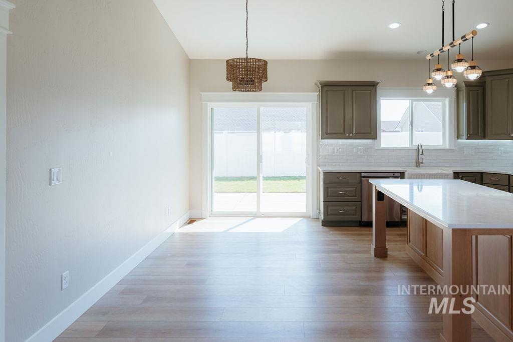 1396 Haizlee Way Property Photo 27