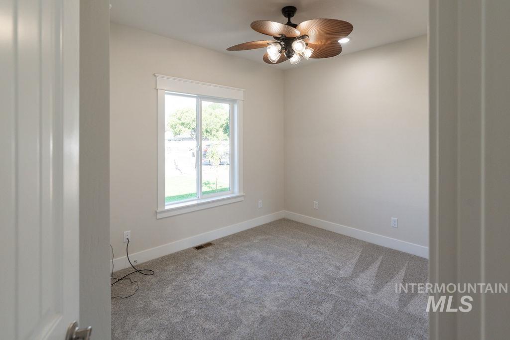 1396 Haizlee Way Property Photo 28