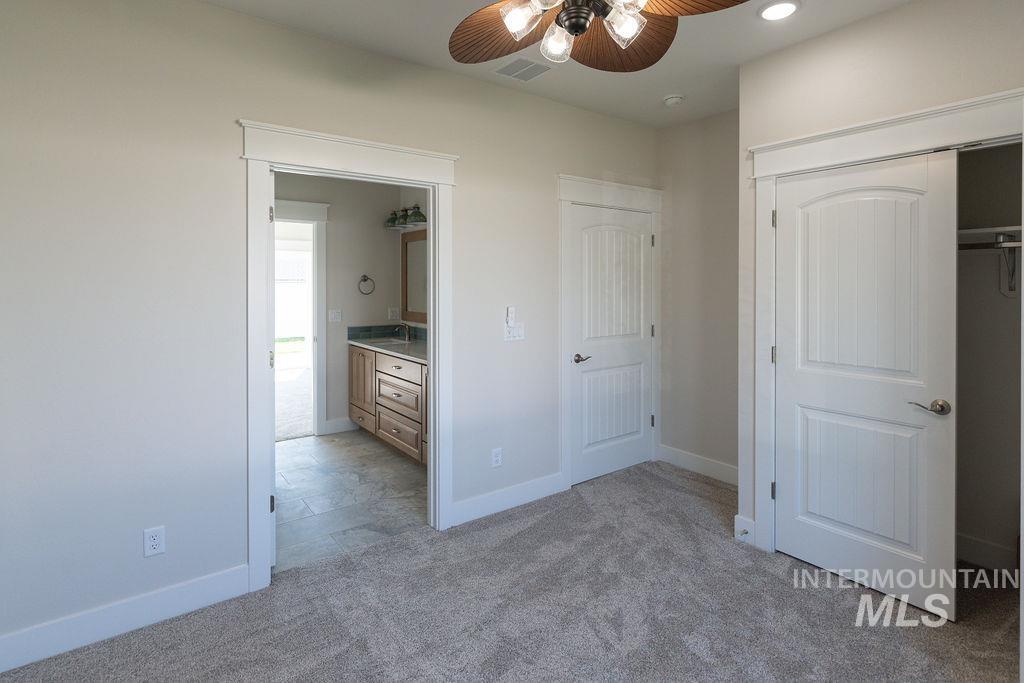 1396 Haizlee Way Property Photo 30