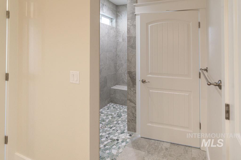 1396 Haizlee Way Property Photo 33