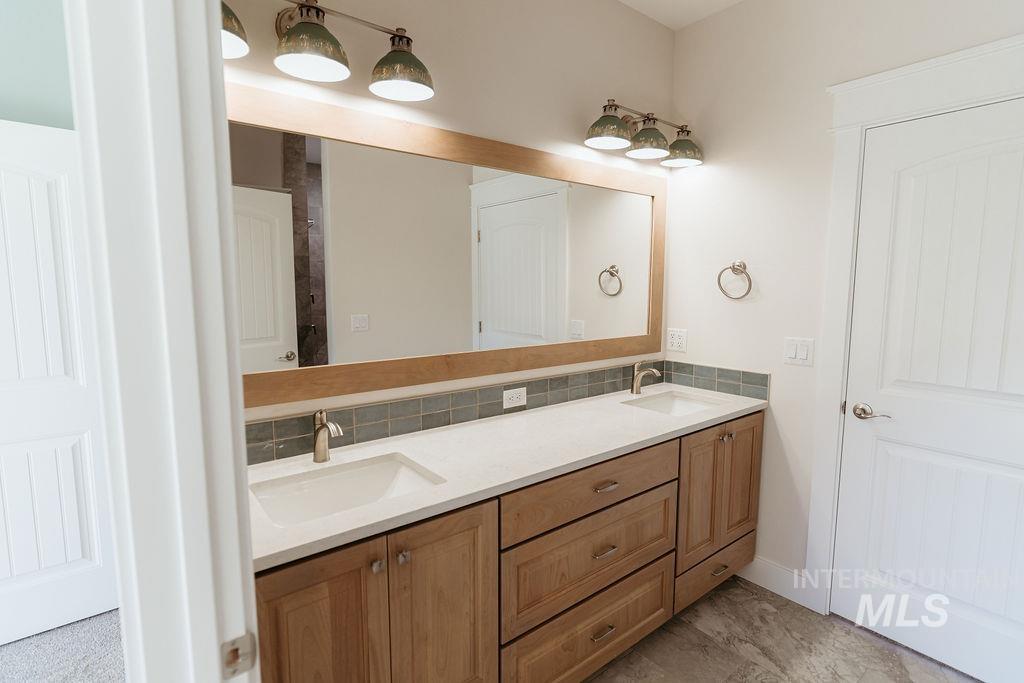 1396 Haizlee Way Property Photo 35