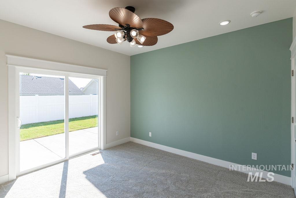 1396 Haizlee Way Property Photo 36