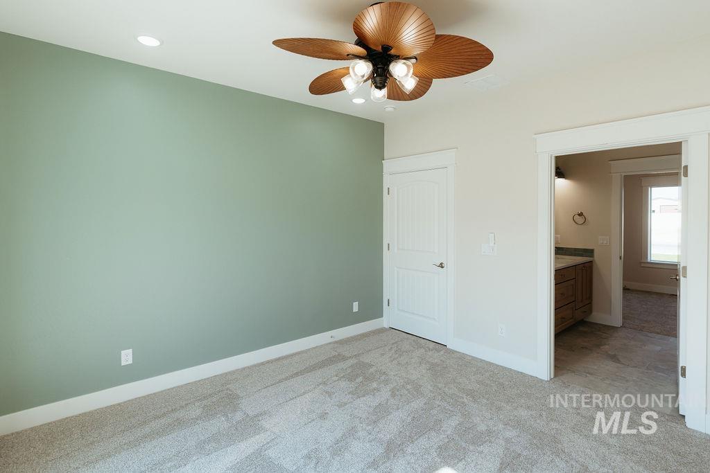 1396 Haizlee Way Property Photo 37
