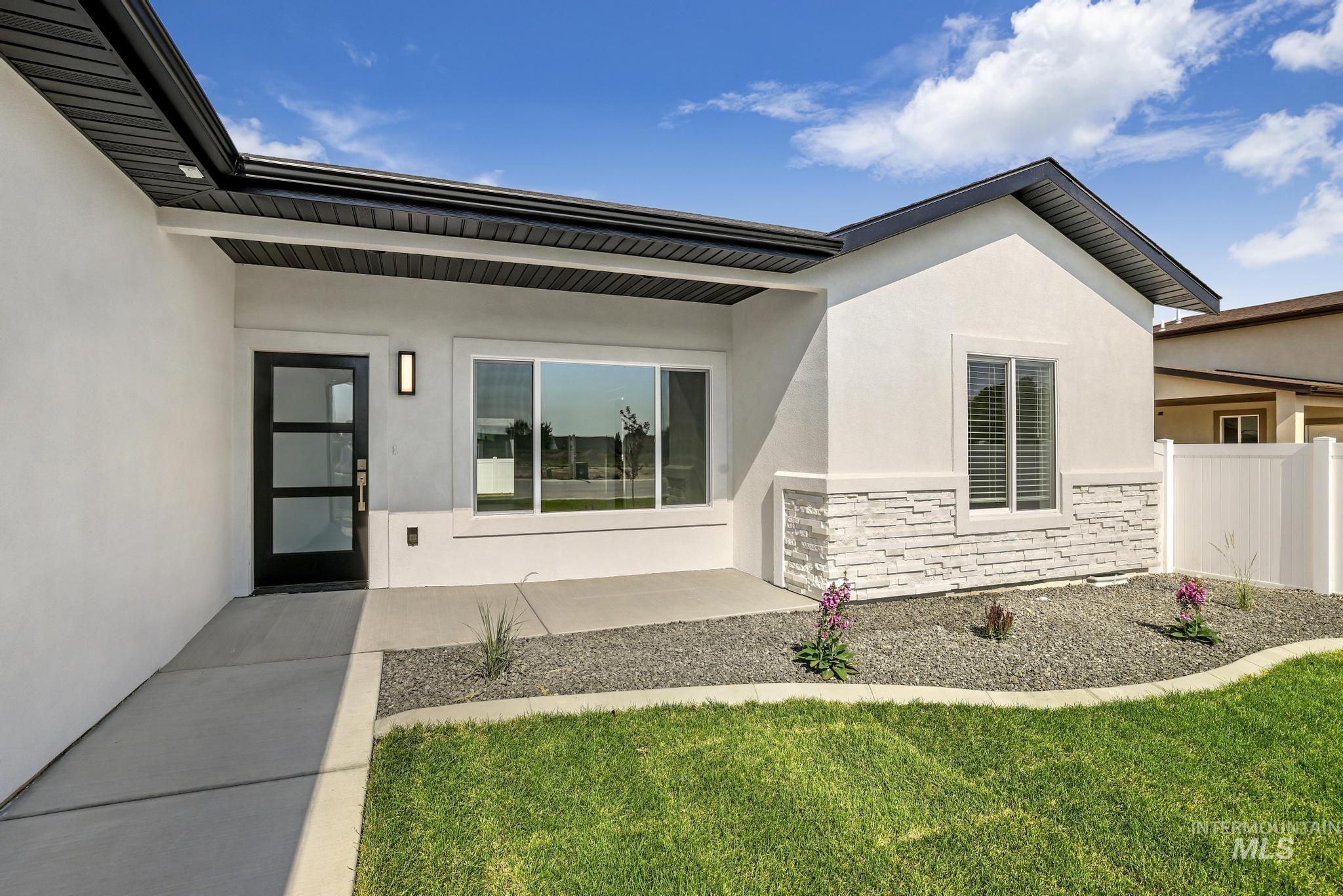 1428 Haizlee Way Property Photo 1