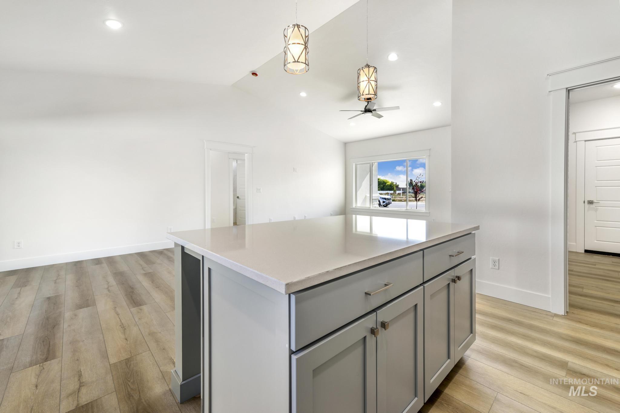 1428 Haizlee Way Property Photo 6