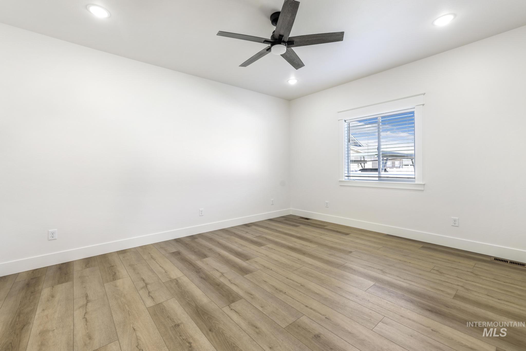 1428 Haizlee Way Property Photo 15