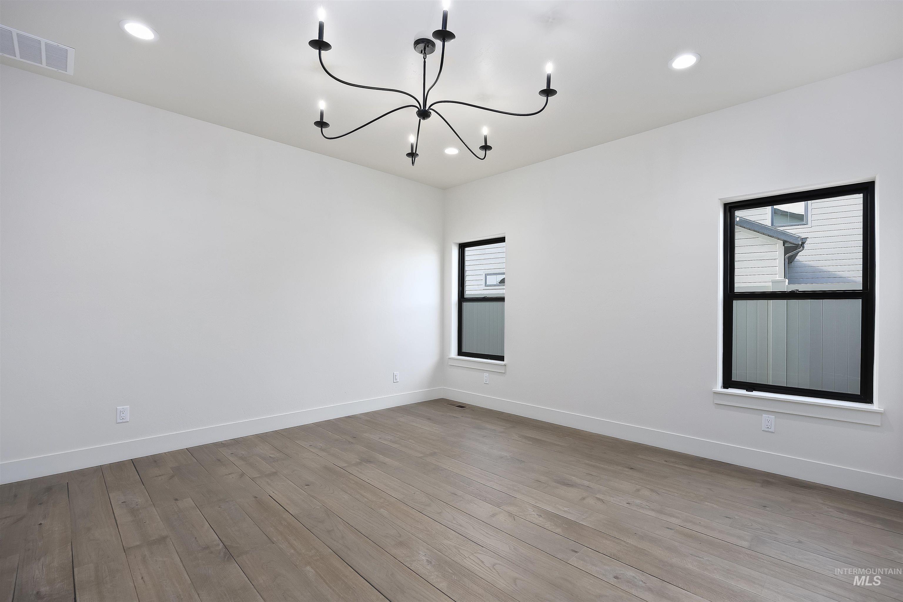 645 Canyon Crest Drive W Property Photo 19